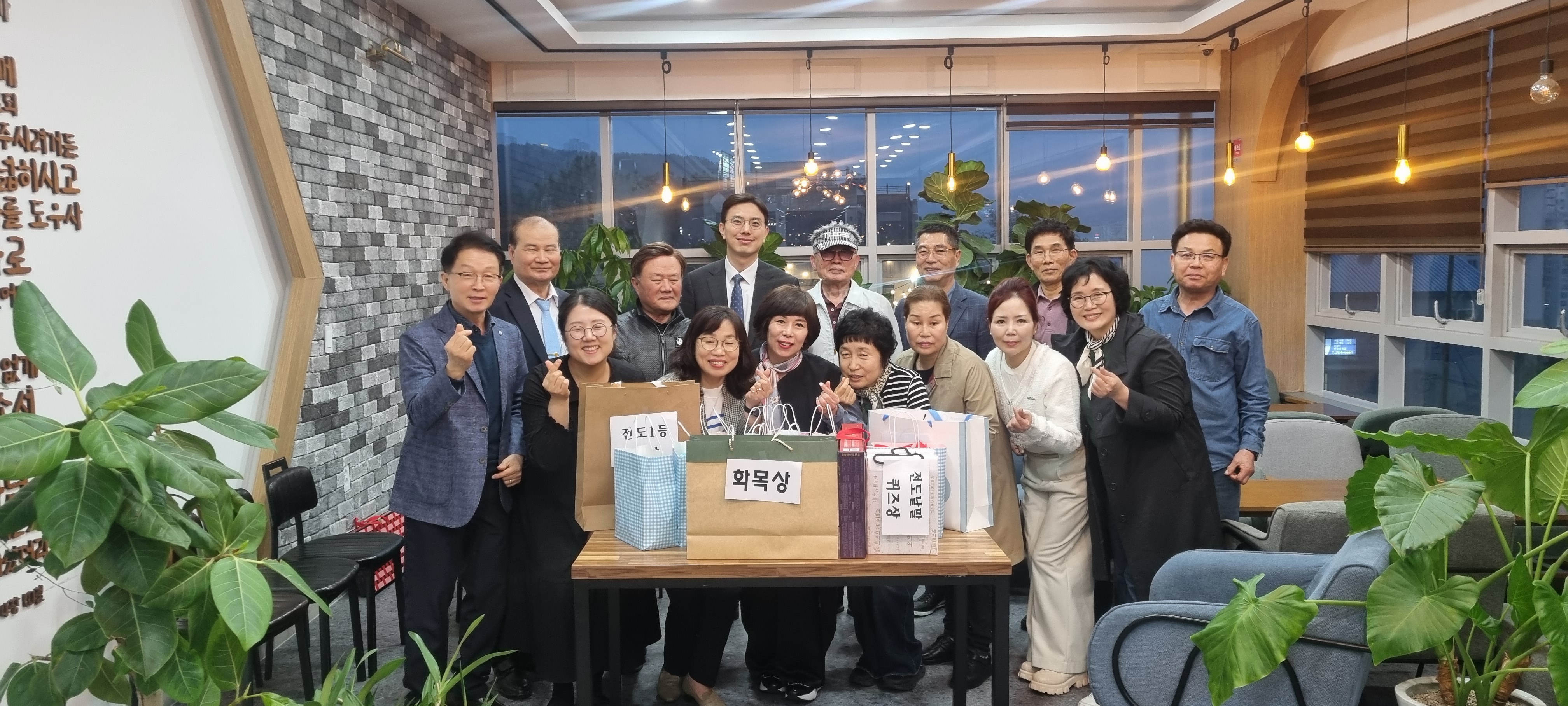 KakaoTalk_20260417_230356833_04.jpg